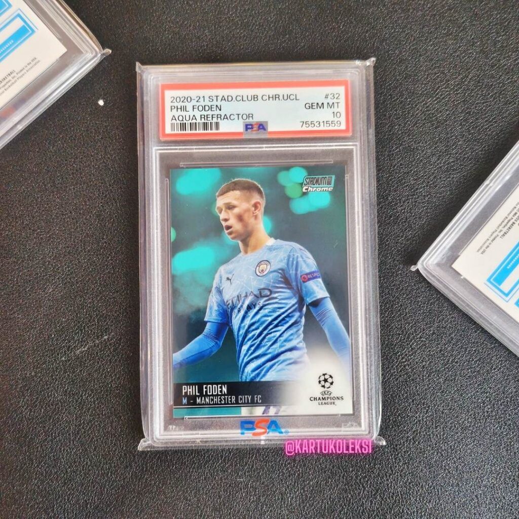 2020-21 Topps Stadium Club Chrome Foden Aqua Refractor