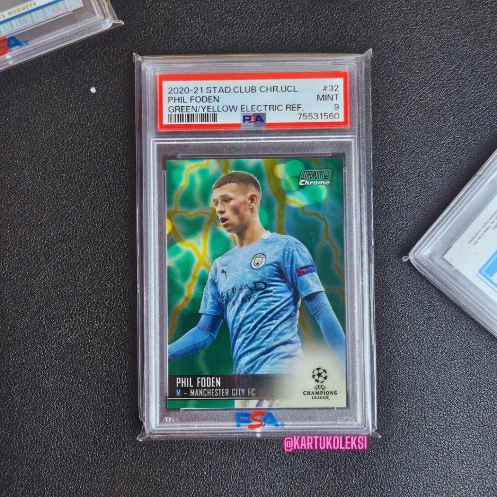 2020-21 Topps Stadium Club Chrome Foden Green Yellow Refractor